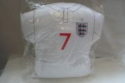 ENGLAND SOCCER FOOTBALL  BECKHAM #7 JERSEY PILLOW ... FIFA WORLD CUP .. NEW
