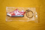 ENGLAND SOCCER RED & WHITE SNEAKER KECHAIN ...NEW