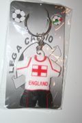 ENGLAND WHITE & BLACK SOCCER JERSEY SILICONE KEYCHAIN .. FIFA WORLD CUP SOCCER FOOTBALL