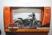 HARLEY-DAVIDSON MOTORCYCLE 1:18 SCALE DIE CAST MODEL 2004 DYNA SUPER GLIDE SPORT BIKE SERIES 10 .. NEW AND IN A PACKAGE