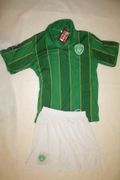 IRELAND EURO CUP 2012 FOOTBALL GREEN ADULT JERSEY WITH WHITE SHORTS ... SOCCER ... NEW