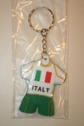 ITALY WHITE FIFA WORLD CUP SOCCER JERSEY KEYCHAIN...ITALIA...HOT HOT