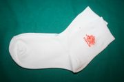 KNVB NETHERLANDS LOGO PAIR OF WHITE HIGH QUALITY DRESS SOCKS .. FIFA WORLD CUP .. 2 SIZES AVAILABLE .. MEN'S & WOMEN'S .. NEW IN PACKAGE