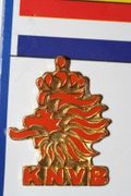 NETHERLANDS KNVB FIFA WORLD CUP SOCCER FOOTBALL LOGO PIN .. NEW