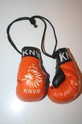NETHERLANDS KNVB ORANGE MINI BOXING GLOVES KEYCHAINS ... HOLLAND ..NEW