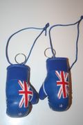 NEW ZEALAND COUNTRY FLAG PAIR OF MINIATURE BOXING GLOVE KEYCAINS .. FIFA WORLD CUP SOCCER FOOTBALL... NEW