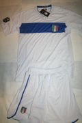 ***SOLD OUT ***ITALIA WHITE EURO CUP 2012 ADULT SOCCER FOOTBALL JERSEY KIT WITH SHORTS .. ITALY .. NEW