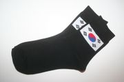 SOUTH KOREA COUNTRY FLAG PAIR OF BLACK HIGH QUALITY DRESS SOCKS .. 2 SIZES AVAILABLE ...MEN'S & WOMEN'S ... NEW IN PACKAGE 