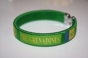 ST. VINCENT THE GRENADINES GREEN COUNTRY FLAG FLEXIBLE METAL NYLON BRACELET WRISTBAND .. NEW