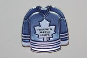 TORONTO MAPLE LEAFS NHL HOCKEY BLUE JERSEY PIN .. NEW