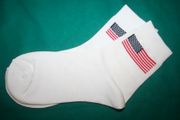USA COUNTRY FLAG PAIR OF WOMENS WHITE HIGH QUALITY DRESS SOCKS UNITED STATES OF AMERICA ... SIZE 9-11 .. NEW IN PACKAGE