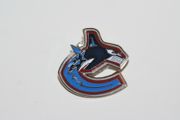 VANCOUVER CANUCKS NHL HOCKEY METAL LOGO PIN .. NEW