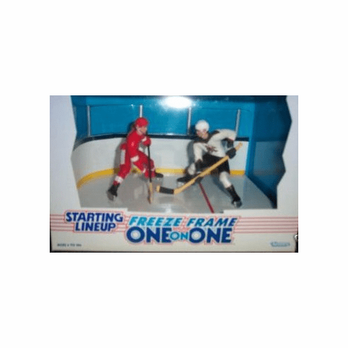 1997 Jeremy Roenick Steve Yzerman Freeze Frame One on One Starting Lineup Action Figure Set