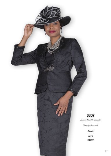 Champagne Italy <br> (Fall/Winter 2025) <br> CH6307 <br> <br> Black  <br> 8 10 12 14 16 18 20 22 24 26<BR><BR>Jacket/Skirt/Cami<BR>Novelty Brocade
