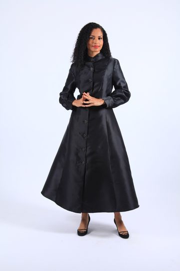 Diana Collection <br> (Spring/Summer 2026) <br> D8637 <br><br>Black  <br>   White <br> 8 10 12 14 16 18 20 22 24<br><br>Silk Twill<br>1 pc Robe