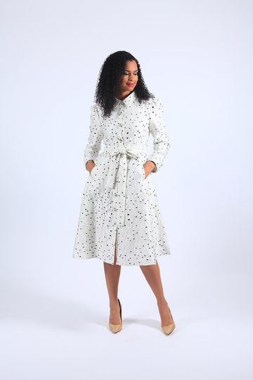 Diana Collection <br> (Spring/Summer 2026) <br> D8648 <br><br>Ivory/Black <br> 8 10 12 14 16 18 20 22 24<br><br>Brocade<br>1 pc Dress