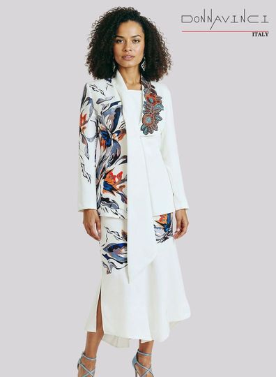 Donna Vinci Couture <br> (Spring/Summer 2026) <br> DV12254 <br> <br> OFF-WHITE <br> 10 12 14 16 18 20 22 24 26<br> <br> 3pc. Jacket, Cami & Skirt Set <br> Peach Skin Fabric With Exclusive Print,  With A Novelty Beaded Elaborate Hand Sewn Trim