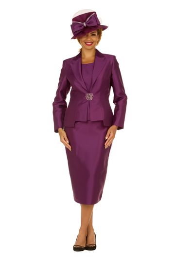 Giovanna <br> (2025) <br> GV0979 <br> <br> Eggplant <br> 8 10 12 14 16 18 <br> 16w 18w 20w 22w 24w 26w <br><br>3pc Silky Twill Notch Stoned Collar Skirt Suit