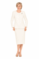 Giovanna <br> (2026) <br> GVs0745 <br> <br> Off-White <br> 8 10 12 14 16 18 <br> 14w 16w 18w 20w 22w 24w 26w<br><br>Classic Tailored 2-Piece Skirt Suit with Brooch