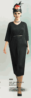 Lily & Taylor <br> (Fall/Holiday 2025 Vol. 132) <br> LT5095 <br> <br> Black <br> S/M L/XL 2X/3X<BR><BR>Waffle Pleated Kaftan-Style Dress w/Removable Belt