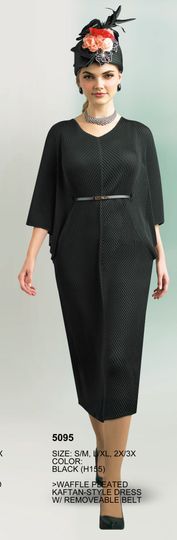 Lily & Taylor <br> (Fall/Holiday 2025 Vol. 132) <br> LT5095 <br> <br> Black <br> S/M L/XL 2X/3X<BR><BR>Waffle Pleated Kaftan-Style Dress w/Removable Belt