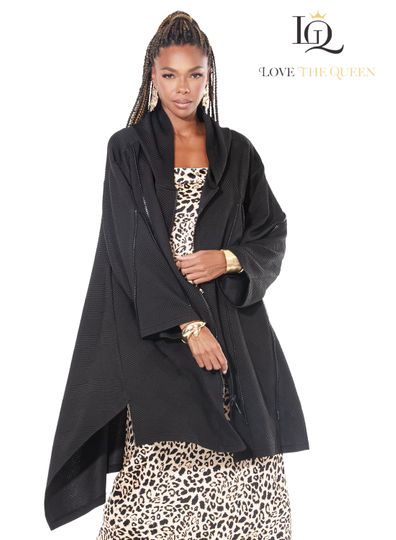 Love The Queen <br> (Fall/Holiday 2025) <br> LTQ17624 <br> <br> BLACK <br> S M L XL 1X 2X<BR><BR>Tunic