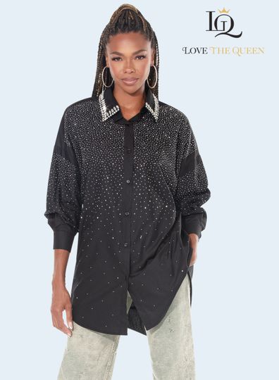 Love The Queen <br> (Fall/Holiday 2025) <br> LTQ17626 <br> <br> BLACK <br>S/M  L/XL  1X/2X<BR><BR>Tunic
