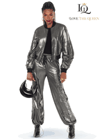 Love The Queen <br> (Fall/Holiday 2025) <br> LTQ17627 <br> <br> SILVER   <br> S M L XL 1X 2X<BR><BR>2pc. Jacket & Pant Set