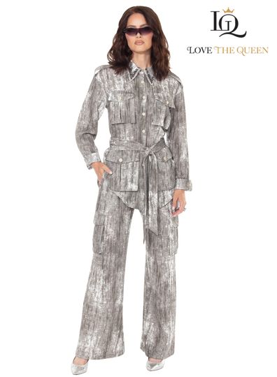 Love The Queen <br> (Fall/Holiday 2025) <br> LTQ17642 <br> <br> GREY <br> S M L XL 1X 2X<BR><BR>2pc. Top & Pant Set