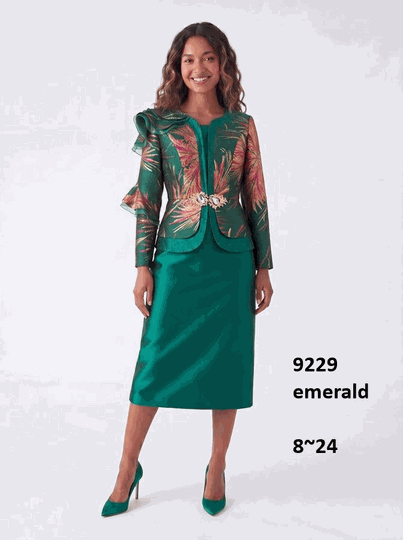 Lusso <br> (Fall/Winter 2026) <br> LU9229 <br><br>Emerald <br> 8 10 12 14 16 18 20 22 24<br><br>Leaf pattern 3 piece suit w/ruffles, cami & rhinestone clasp