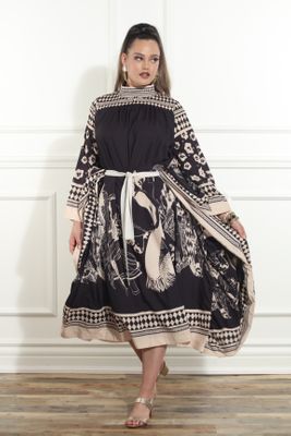 Luxe Moda <br> (Fall/Holiday 2025) <br> LM-472 <br> <br> Black/Beige <br> ONE SIZE<br> <br> Dress