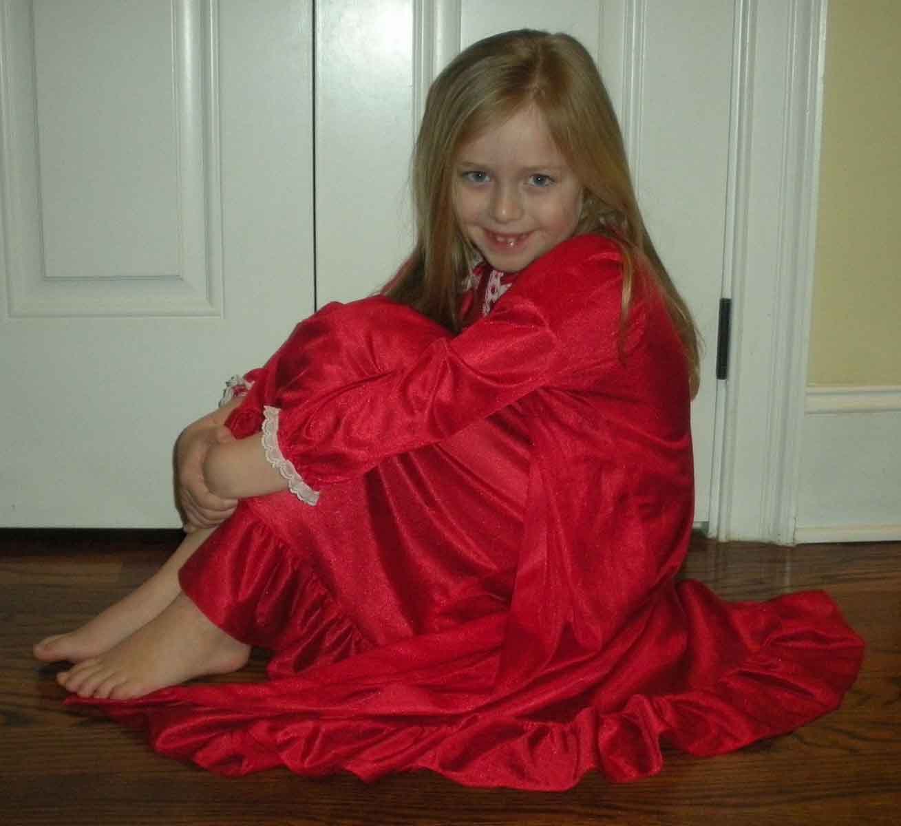 red peignoir set,toddlers Christmas nightgown and robe set,girls
