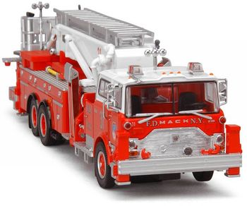 Code 3 FDNY Mack CF Aerialscope Ladder 31 (12513)