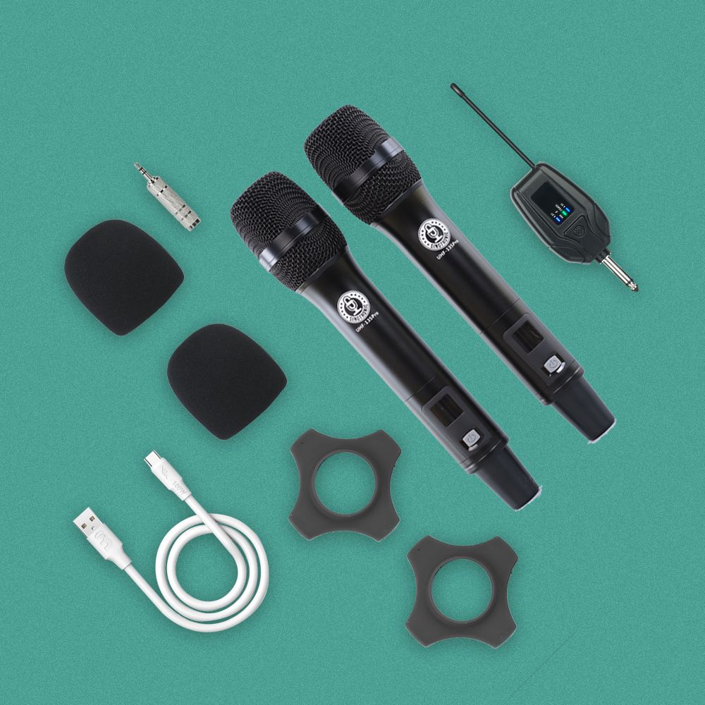 Digital Portable Wireless Mics (2) Karaoke Built in Echo Volume
