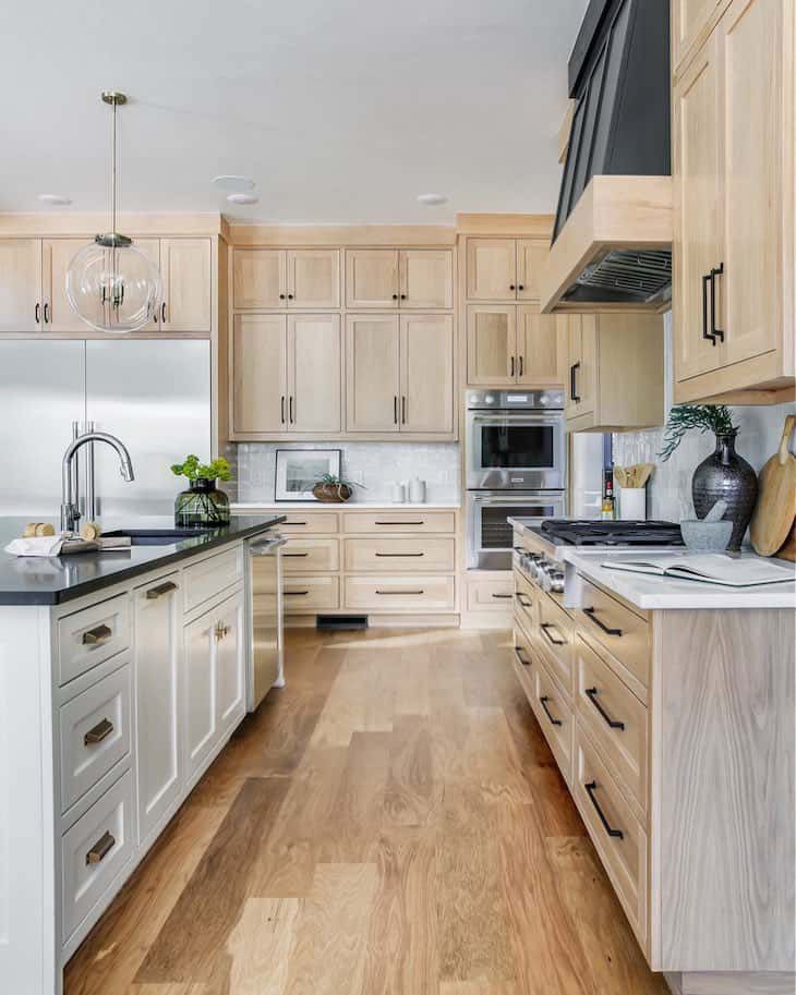 King Noble White Oak Kitchen