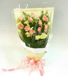  Pink roses with assorted flower