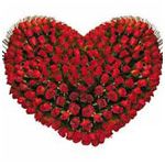 100 Red Roses in Heart Shape Arrangement valentine