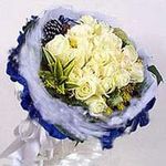 20 white roses