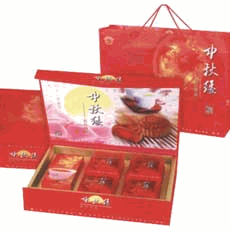 4 moon cakes and 1 tea box