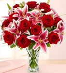 Christmas Rose & Lily Bouquet- Vase variety