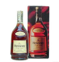 Hennessy V.S.O.P 25 Fl.oz (700 ml).