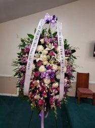 lang Hoa Tim with Banner