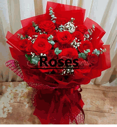 Red roses-for-womens-day-
