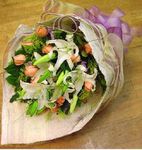 Lily and Roses bouquet
