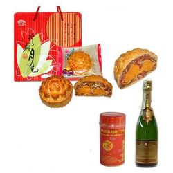 Moon Cake , Tea And Wine
