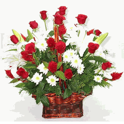 Red rose Basket