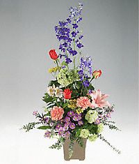 Table arrangement in vivid colors.