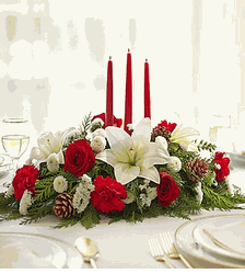Traditional Christmas Centerpiece