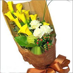 Yellow Calla Lily and Rose 