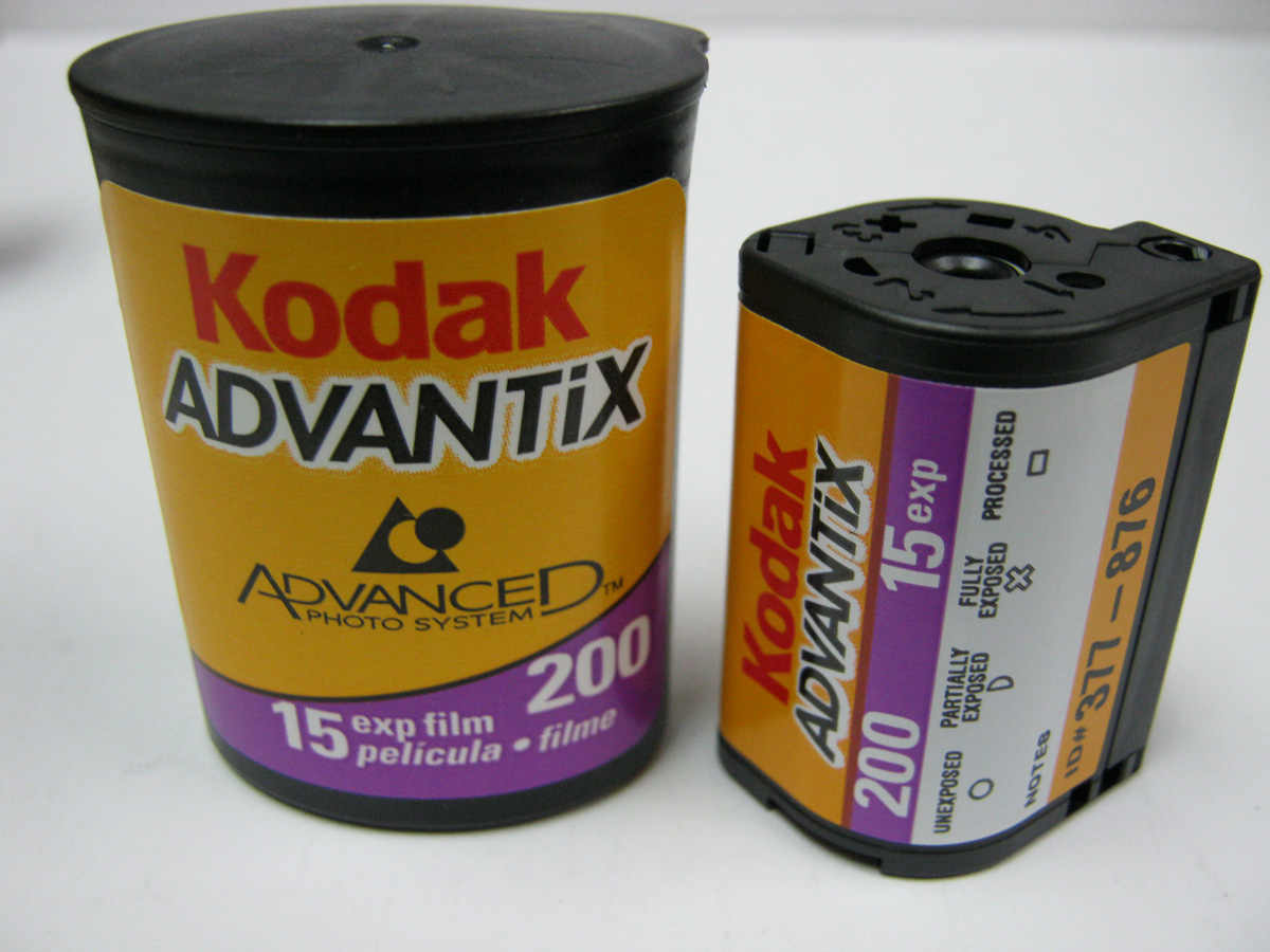 Kodak Advantix APS 200 15 Exposure Color Film APS (Advanced Photo System) Films